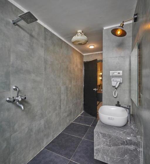 Отель Poshtel Vns