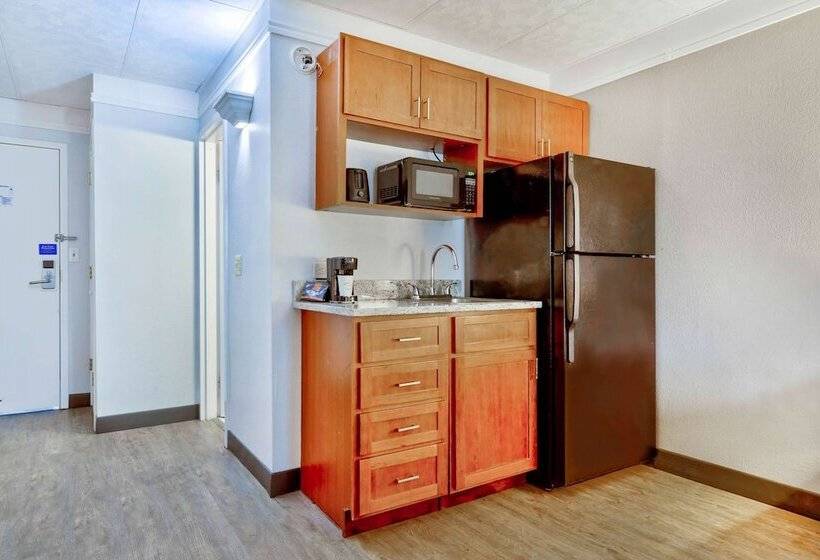 فندق Studio 6 Bartlesville  Ok