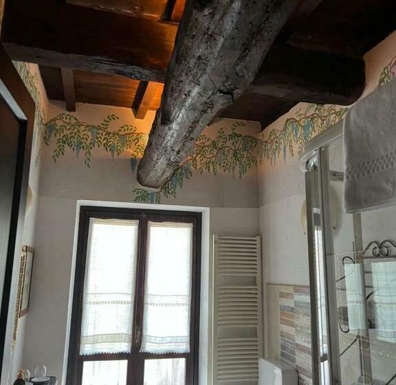 בית מלון כפרי Tenuta Valminier