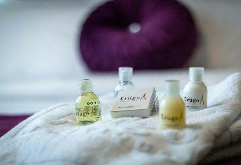 Отель Trugo Luxury Rooms