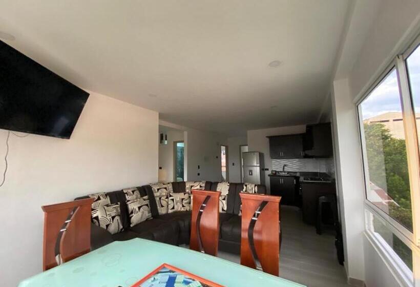 פנסיון Casa Toñita