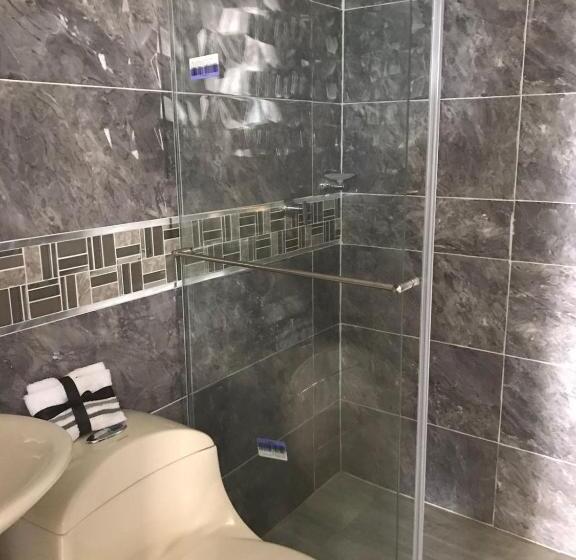 פנסיון Casa Toñita