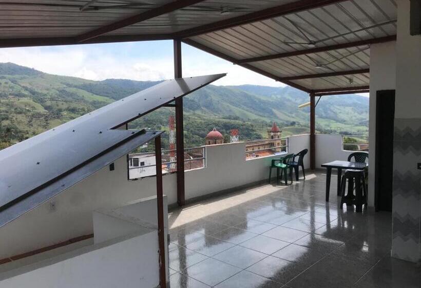 פנסיון Casa Toñita