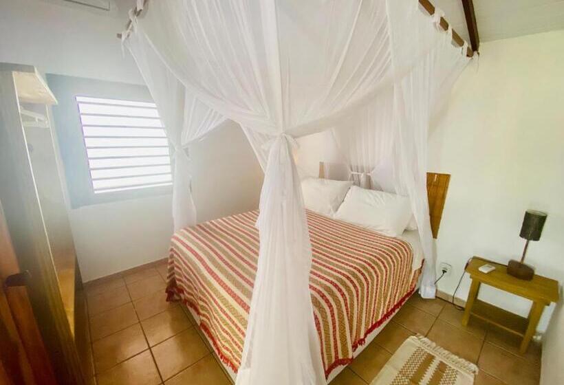 הוסטל Pousada Vila Dendê