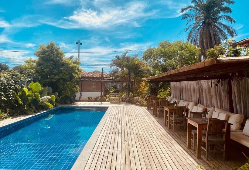 הוסטל Pousada Vila Dendê