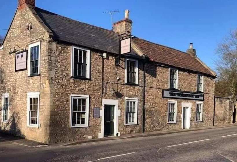 فندق صغير The Horseshoe Inn