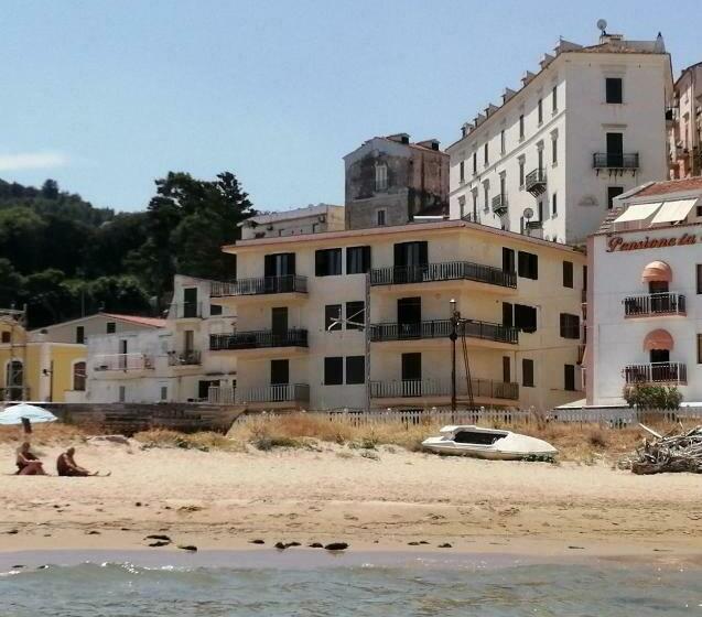 Amare Bed & Breakfast