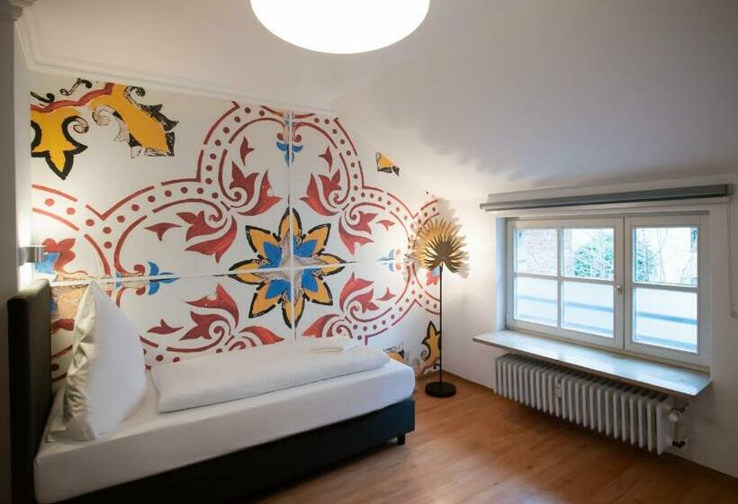 Aparthotel Villa Elon