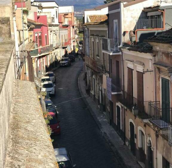 住宿加早餐 Motta Palace Apartments & Rooms