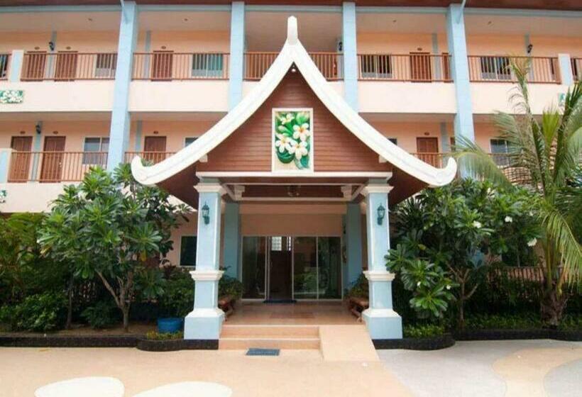 Отель Ampan Resort & Apartment