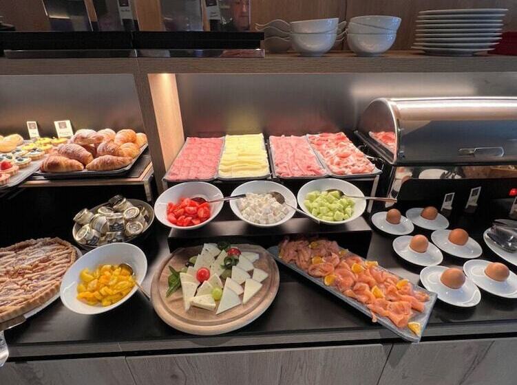 ホテル Chalet Queen