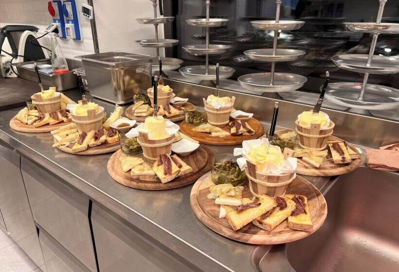 ホテル Chalet Queen