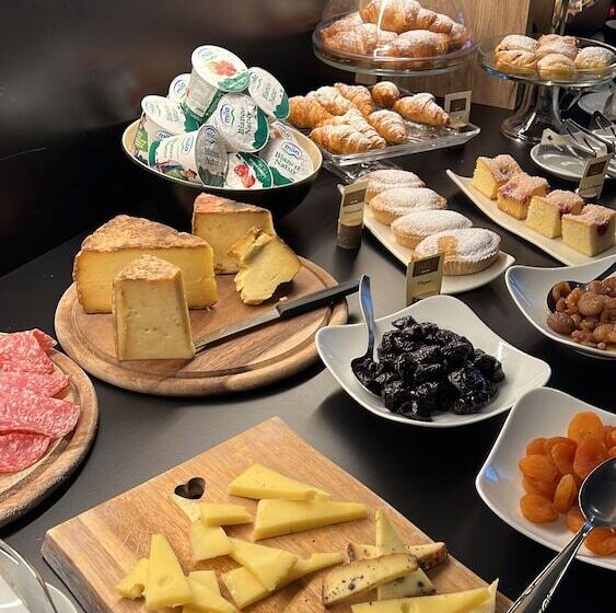 ホテル Chalet Queen