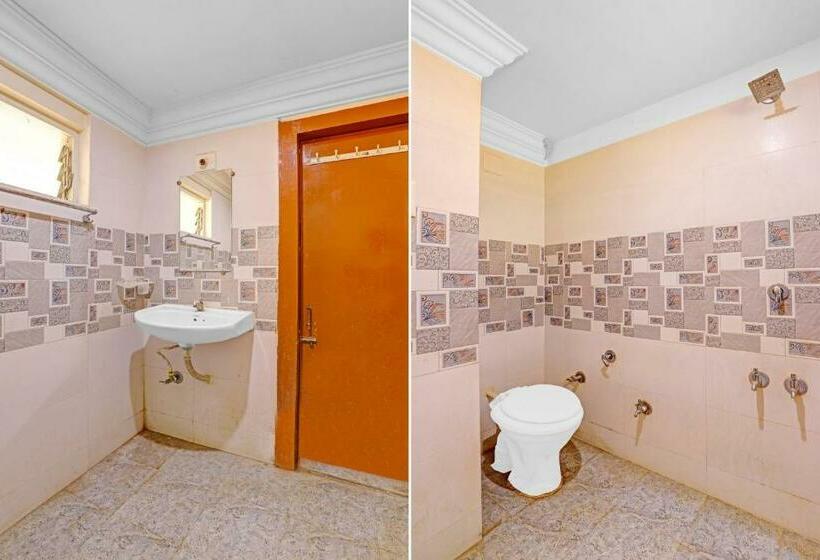 호텔 Collection O 85168 Tulsi Moti Khavdi