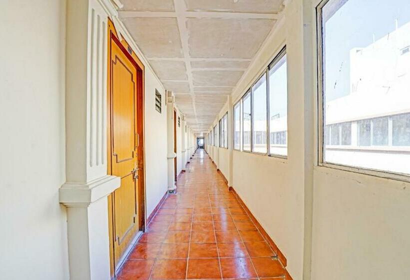 호텔 Collection O 85168 Tulsi Moti Khavdi