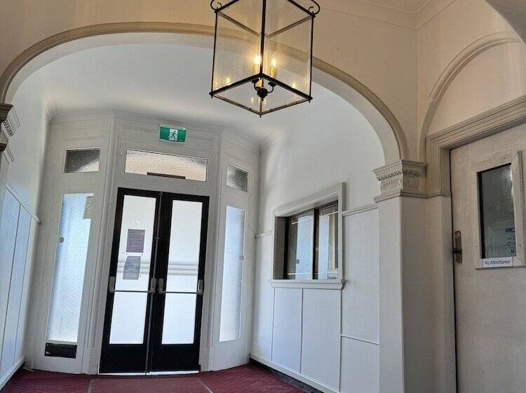 The Commercial Hotel Wallerawang