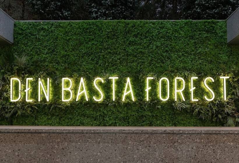 هتل Denbasta Forest