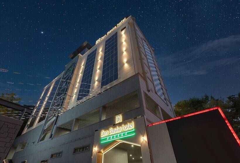 هتل Denbasta Forest