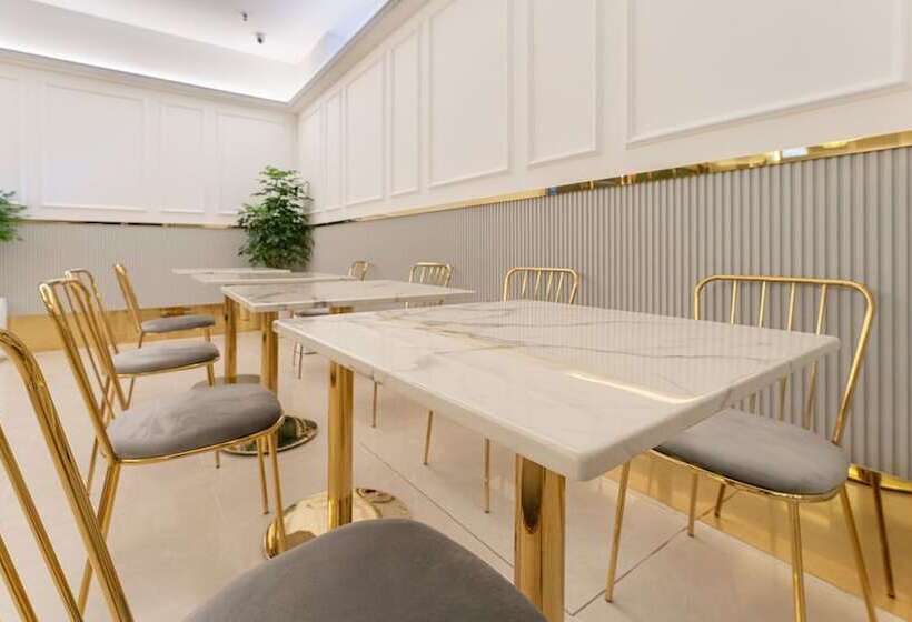 هتل Denbasta Forest