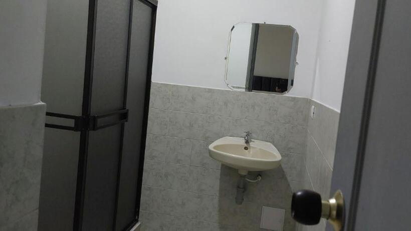 Отель Empresarial