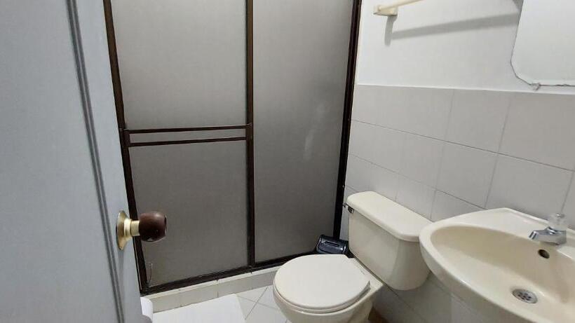 Отель Empresarial