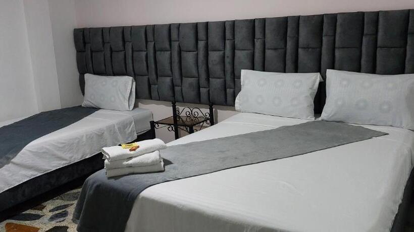 Отель Empresarial