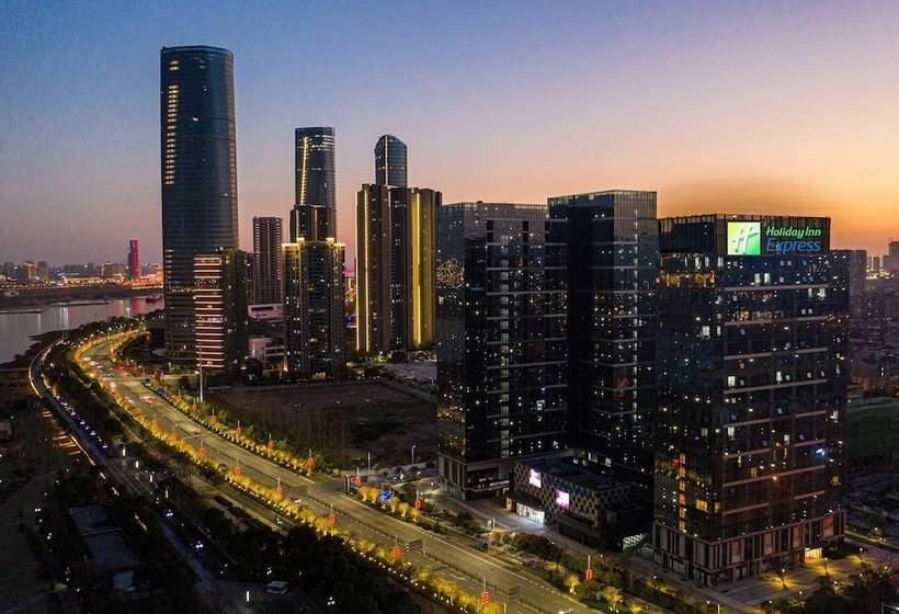 בית מלון כפרי Holiday Inn Express Nanchang Riverside, An Ihg