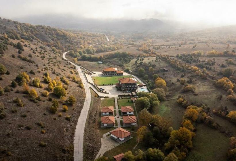 בית מלון כפרי Mentor Resort