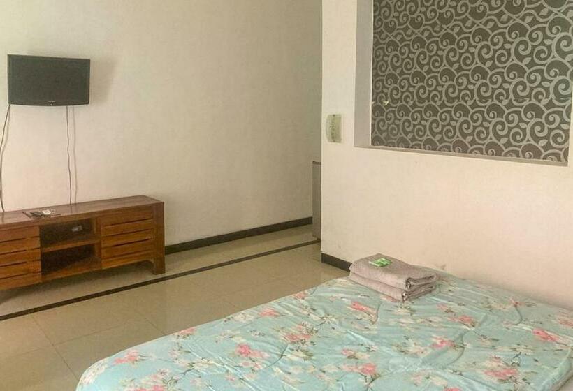 فندق Nadia Pansion & Cottage Gianyar