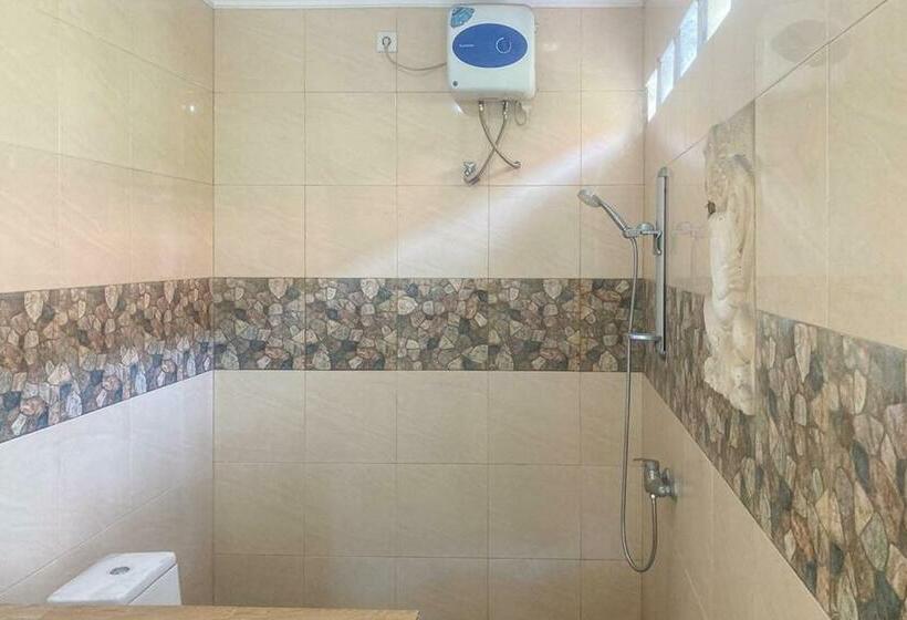 فندق Nadia Pansion & Cottage Gianyar