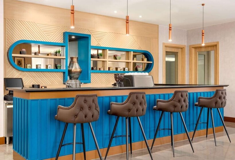 Отель Ramada By Wyndham Adiyaman