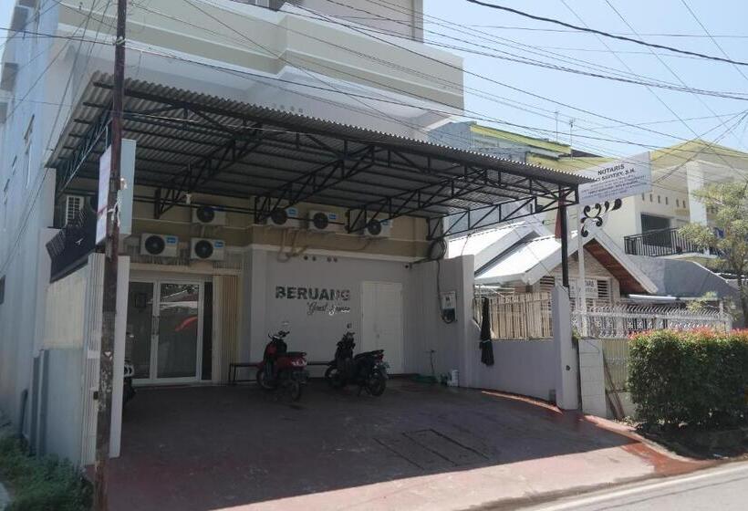 فندق Reddoorz Near Mall Ratu Indah 3