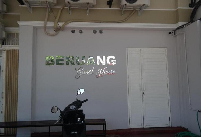 فندق Reddoorz Near Mall Ratu Indah 3