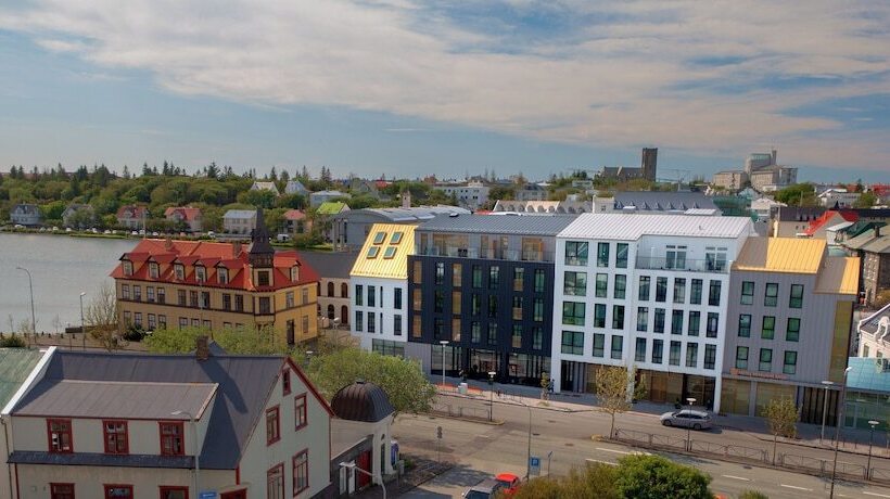هتل Reykjavik Saga