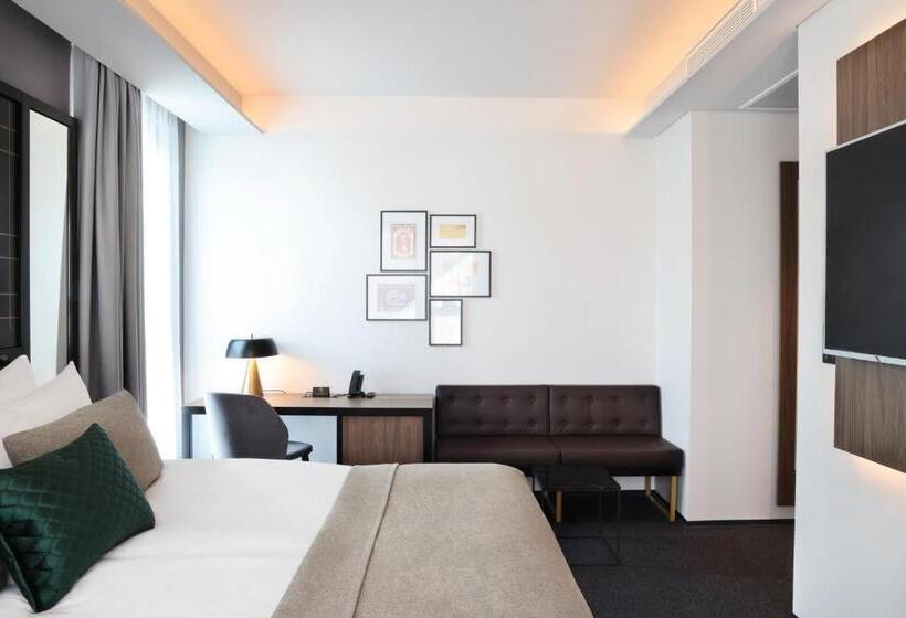 هتل Reykjavik Saga