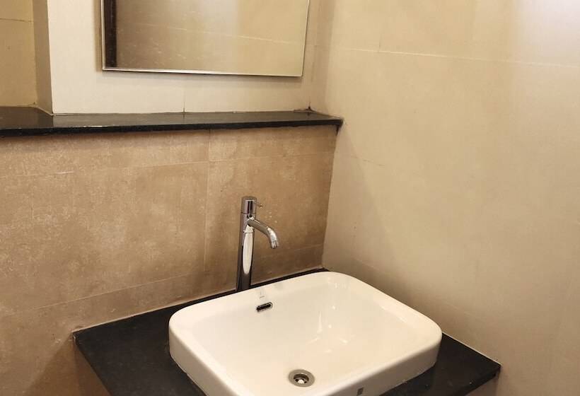 Отель Rhythm Grand Suite