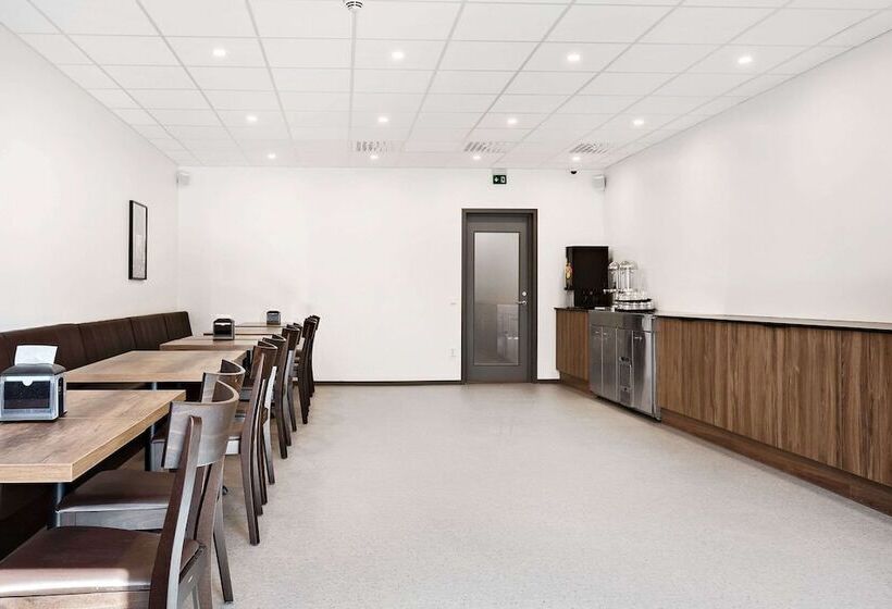 Sure Hotel Studio By Best Western Bromma