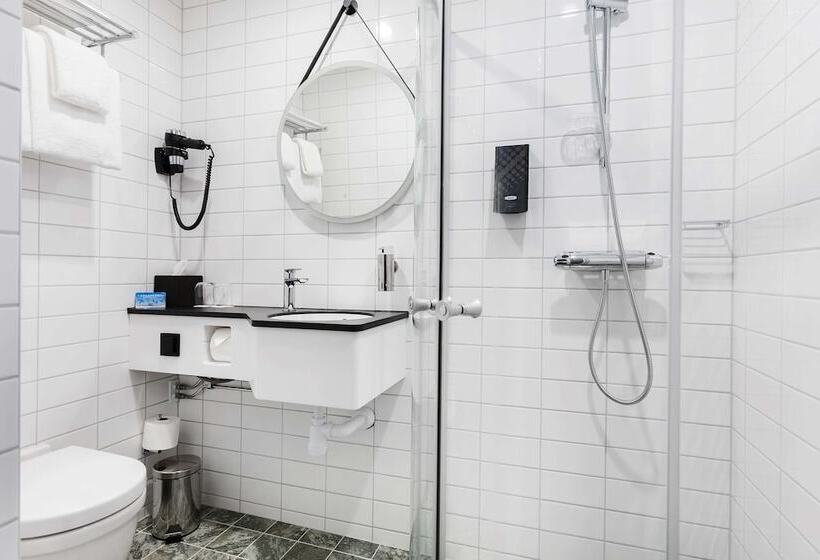 Sure Hotel Studio By Best Western Bromma