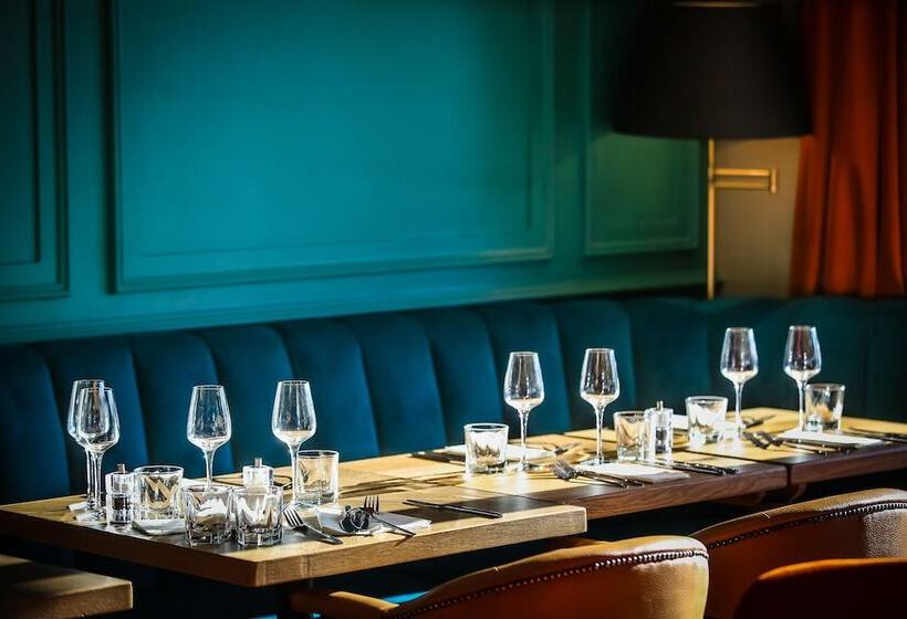 בית מלון כפרי The Binsted Inn