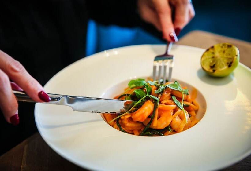 בית מלון כפרי The Binsted Inn