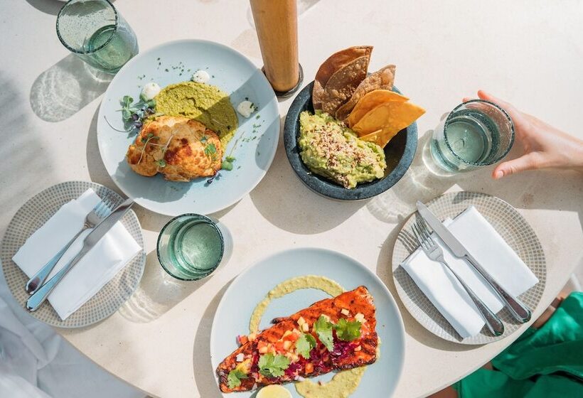 هتل The Standard, Ibiza