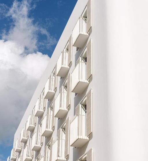 هتل The Standard, Ibiza