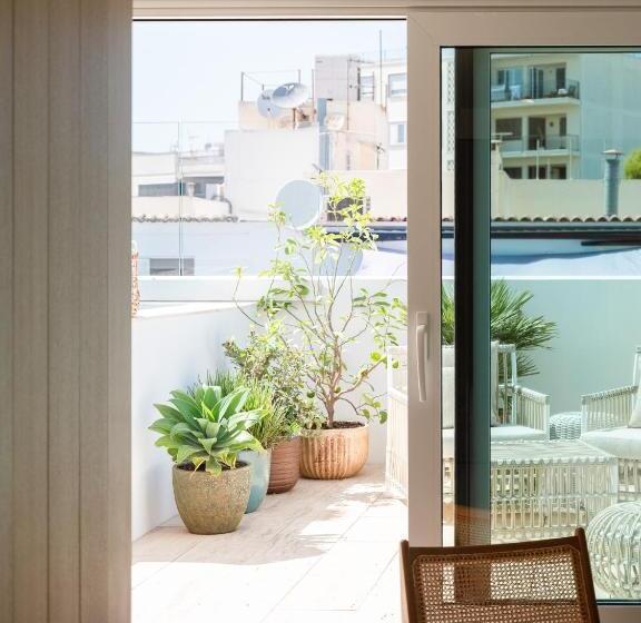 هتل The Standard, Ibiza