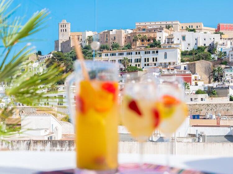 호텔 The Standard, Ibiza