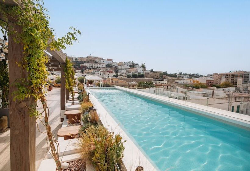 هتل The Standard, Ibiza