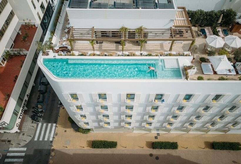 هتل The Standard, Ibiza