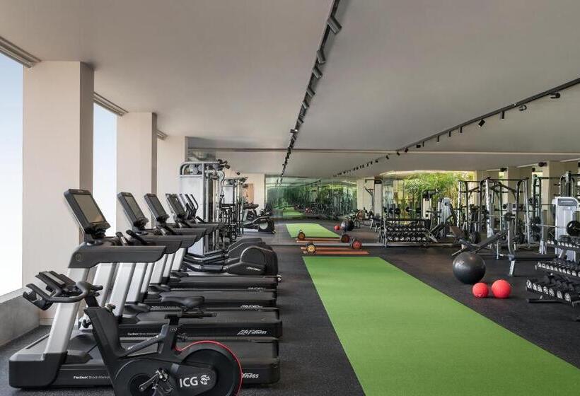 호텔 Time Square Resort & Spa Bhuj