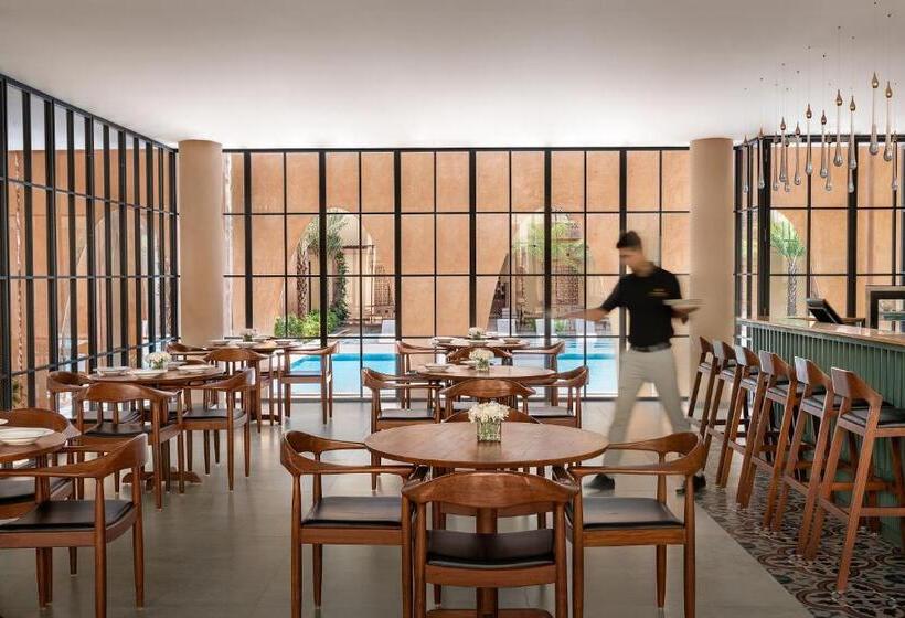 호텔 Time Square Resort & Spa Bhuj