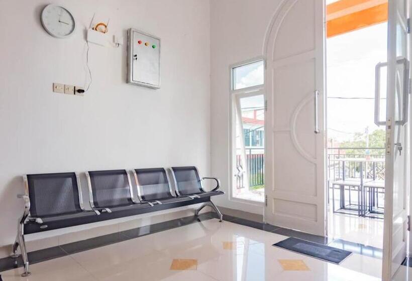 Urbanview Hotel Bundaran Besar Palangkaraya By Reddoorz