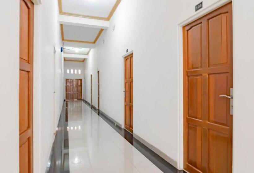 Urbanview Hotel Bundaran Besar Palangkaraya By Reddoorz